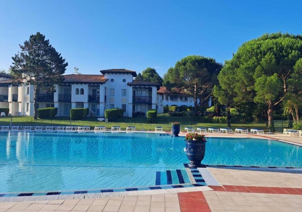Atlantic Selection - Domaine De Bordaberry - Terrasse & Superbe Piscine Apartment Urrugne Bagian luar foto