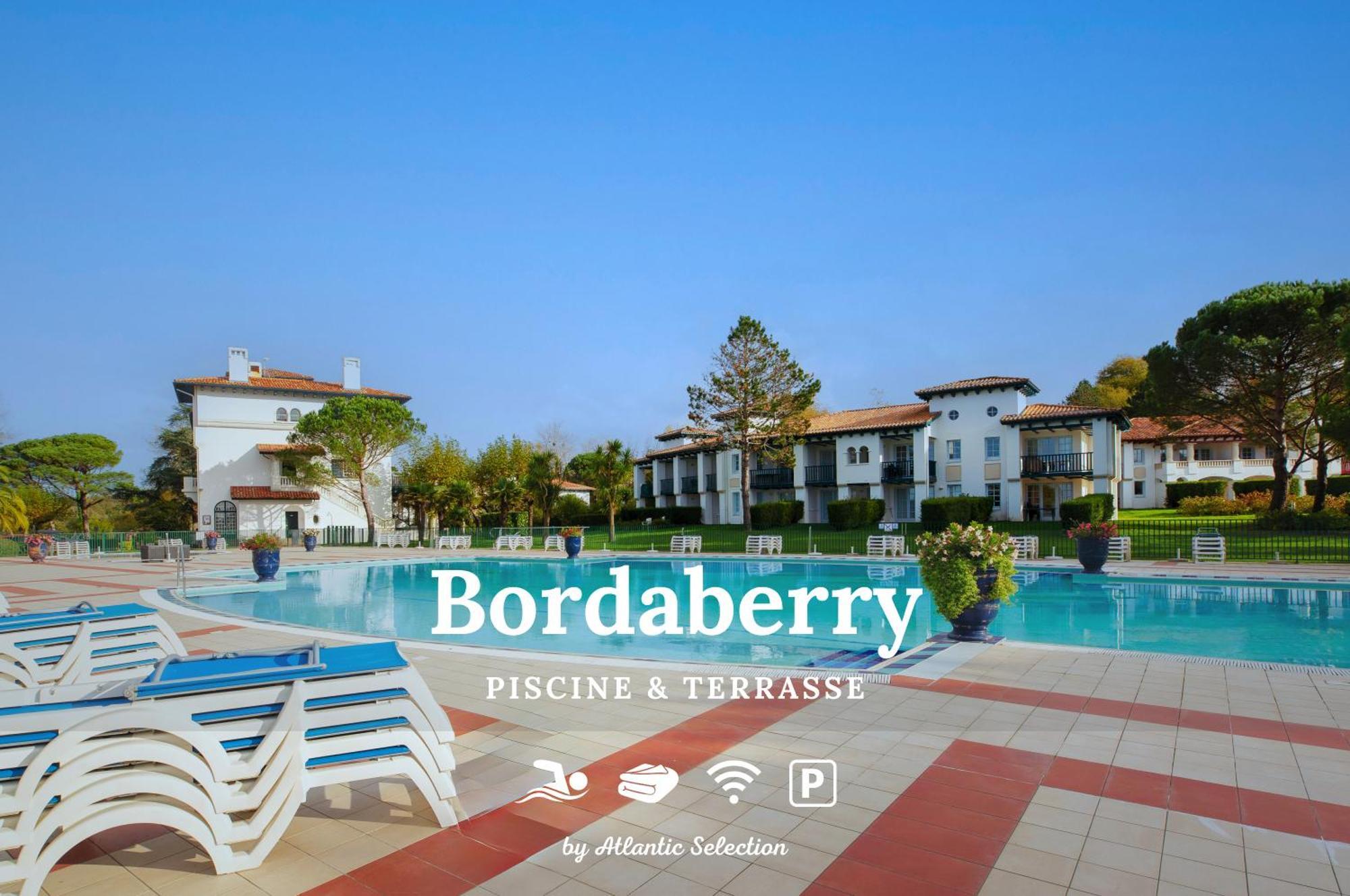 Atlantic Selection - Domaine De Bordaberry - Terrasse & Superbe Piscine Apartment Urrugne Bagian luar foto